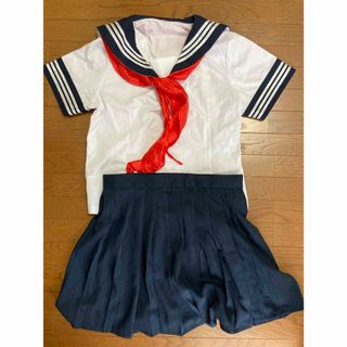 セーラー服　コスプレ　XL 上下　スカーフ　赤　黒　白(衣装一式)