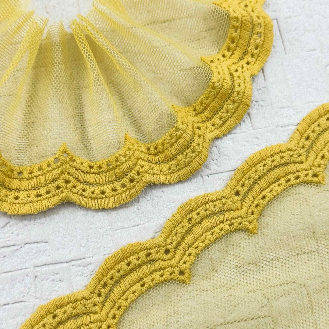S524【12.5m】良い品質　幅狭いシンプル綿糸刺繍チュールレース生地　黄色 ハンドメイドの素材/材料(生地/糸)の商品写真