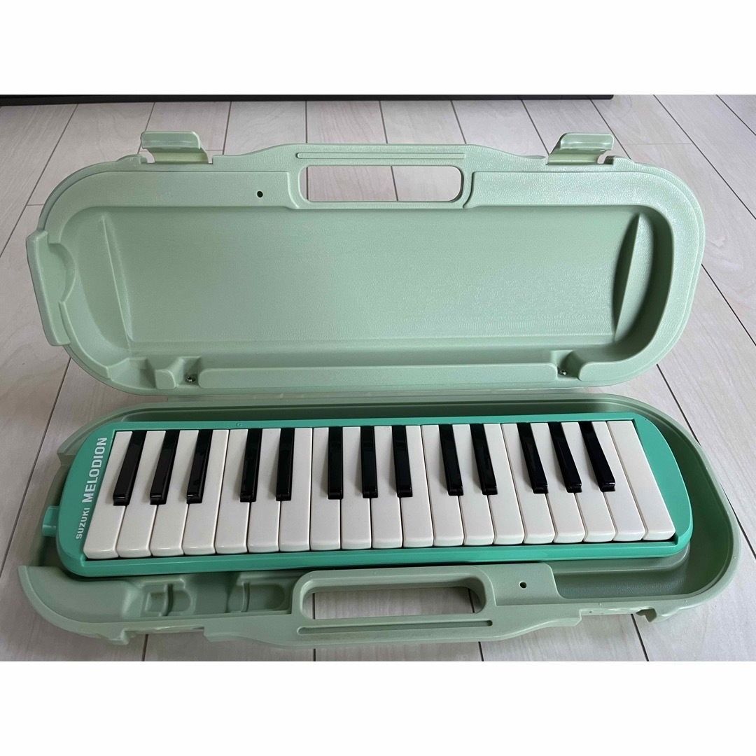 鈴木楽器製作所(スズキガッキセイサクショ)のSUZUKI MELODION MXA-32 鍵盤ハーモニカ 楽器の鍵盤楽器(その他)の商品写真