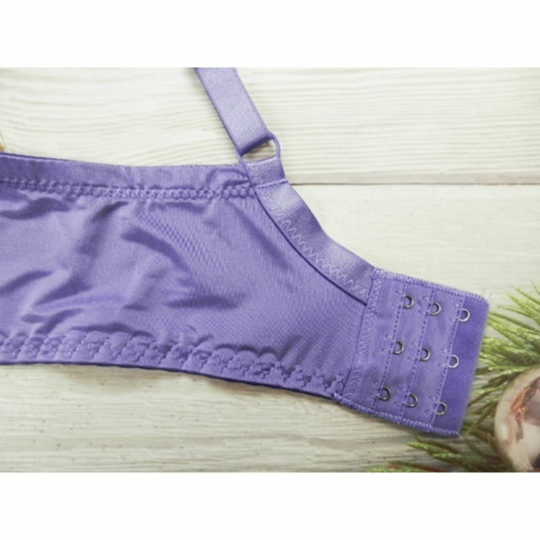 c019 E70/M 脇高ブラ＆ショーツセット 下着 紫 すみれ刺繍 レディースの下着/アンダーウェア(ブラ&ショーツセット)の商品写真