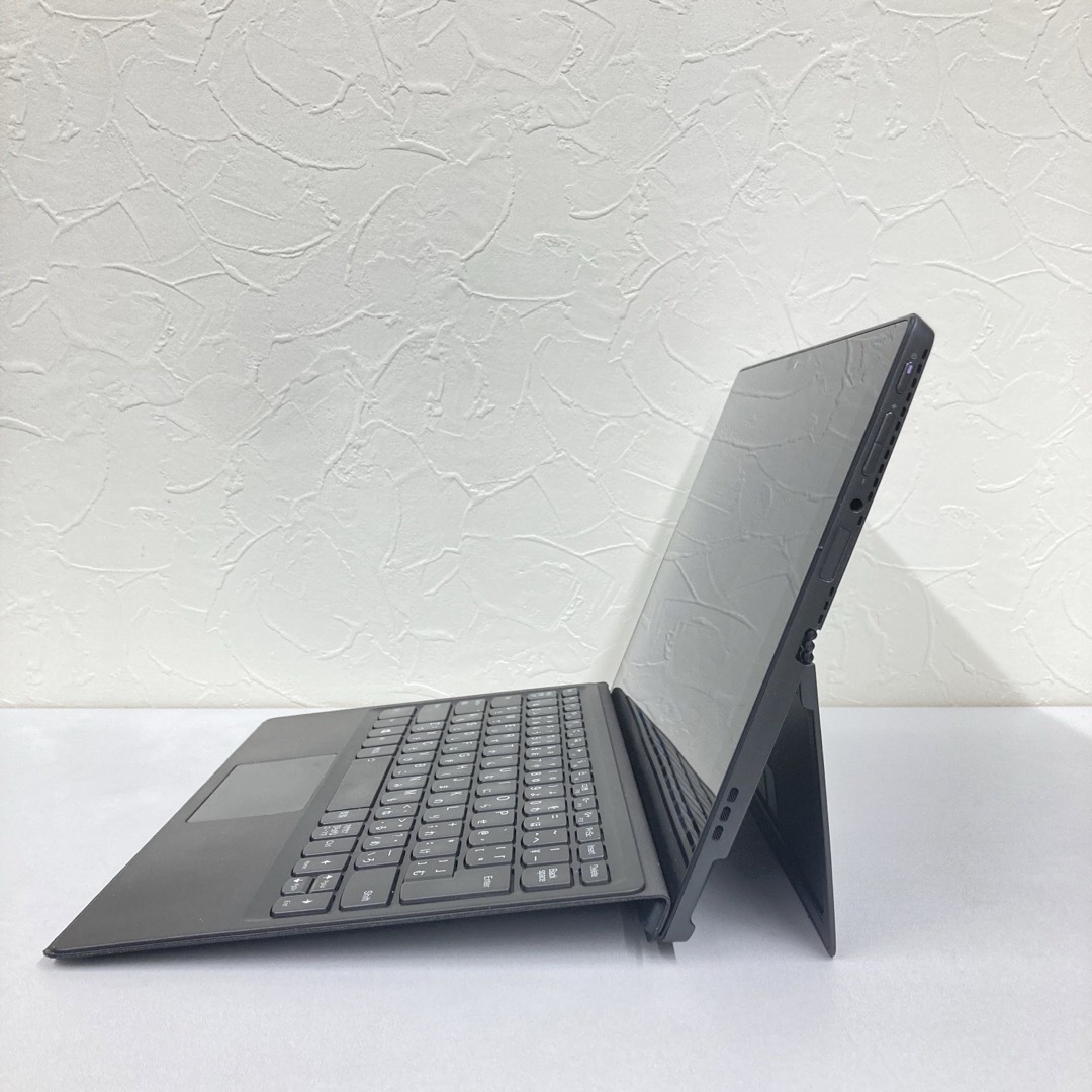 Lenovo(レノボ)のLenovo IdeaPad Miix 520 ノートPC i5 8世代 242 スマホ/家電/カメラのPC/タブレット(ノートPC)の商品写真