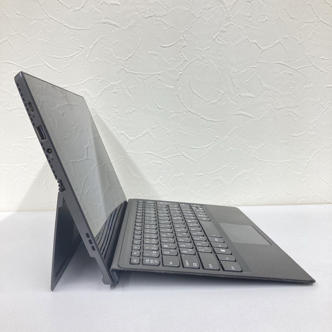 Lenovo(レノボ)のLenovo IdeaPad Miix 520 ノートPC i5 8世代 242 スマホ/家電/カメラのPC/タブレット(ノートPC)の商品写真