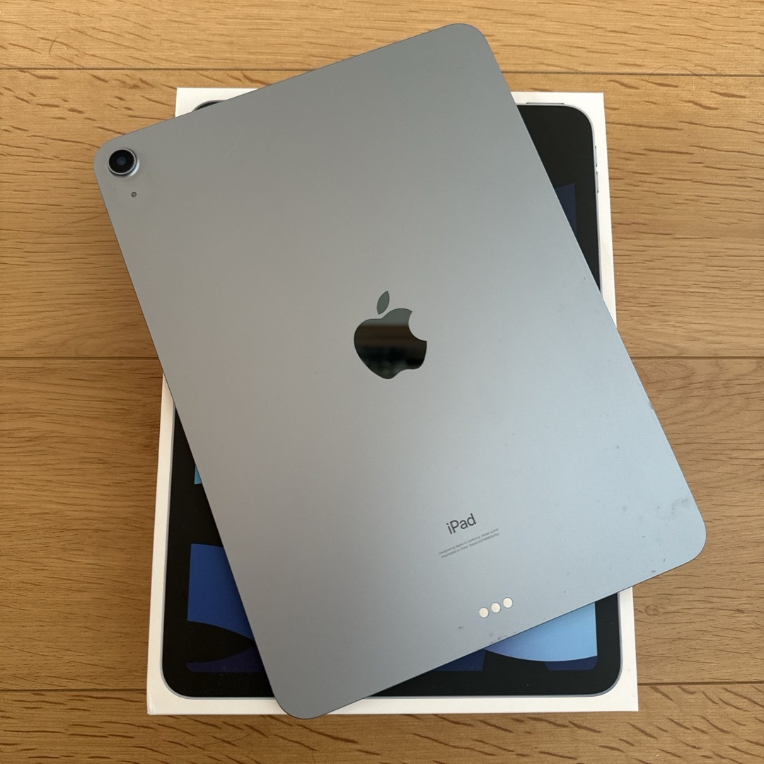 Apple(アップル)のiPad Air4 Wi-Fi 64GB 第4世代 本体 スカイブルー スマホ/家電/カメラのPC/タブレット(タブレット)の商品写真