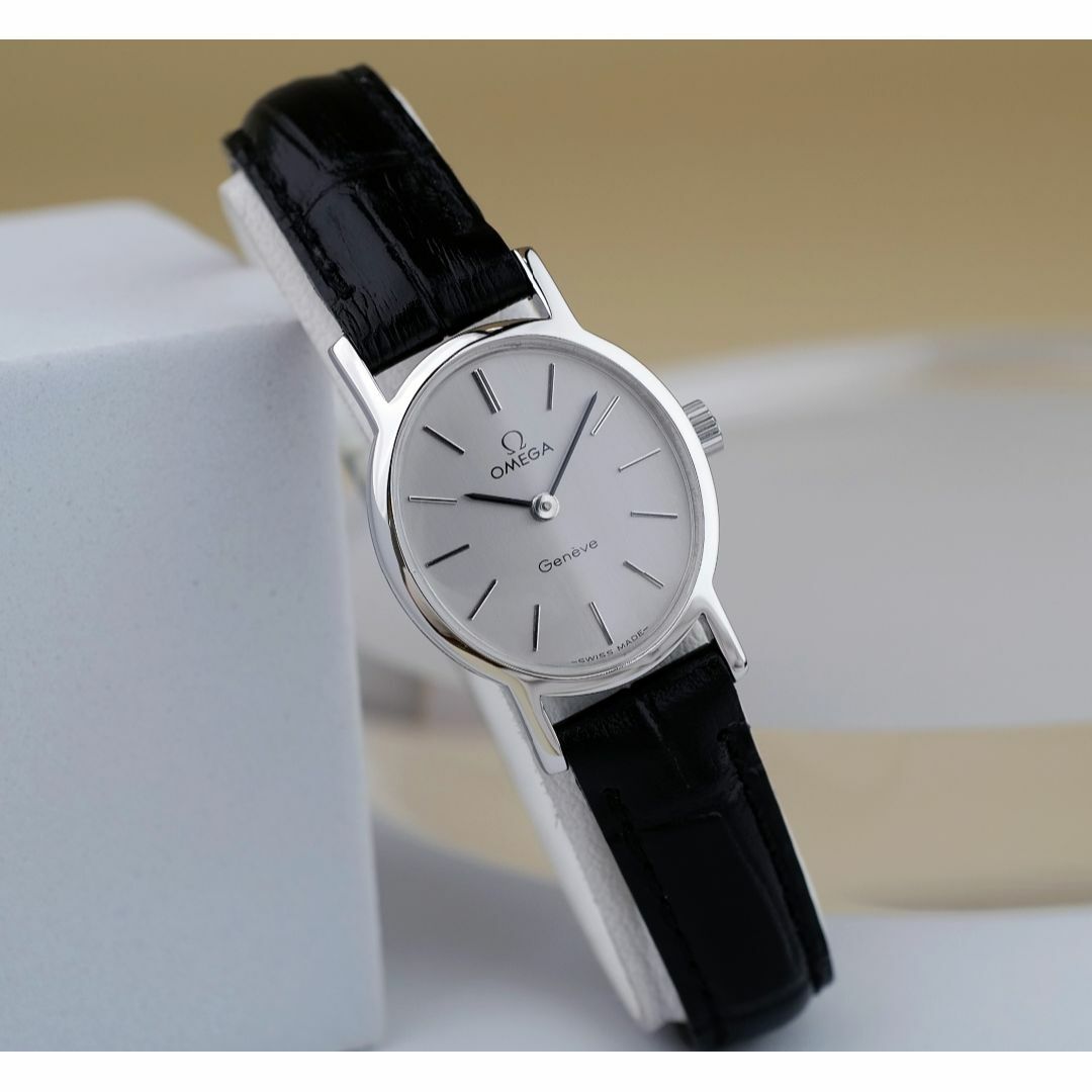 OMEGA(オメガ)の美品 オメガ ジュネーブ オーバル シルバー手巻き レディース Omega レディースのファッション小物(腕時計)の商品写真