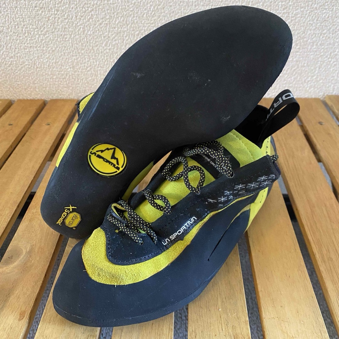 LA SPORTIVA(スポルティバ)の未使用品　スポルティバ　ミウラ　40.5 クライミングシューズ スポーツ/アウトドアのアウトドア(登山用品)の商品写真