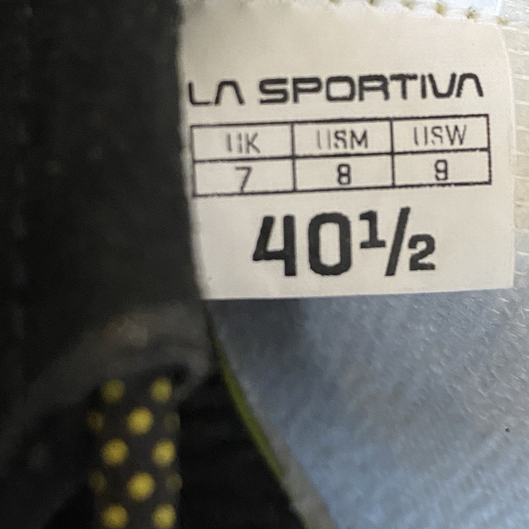 LA SPORTIVA(スポルティバ)の未使用品　スポルティバ　ミウラ　40.5 クライミングシューズ スポーツ/アウトドアのアウトドア(登山用品)の商品写真