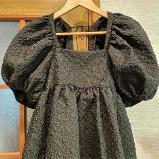 セシリーバンセン(CECILIE BAHNSEN)のcecilie bahnsen＊floral black silk dress(ひざ丈ワンピース)