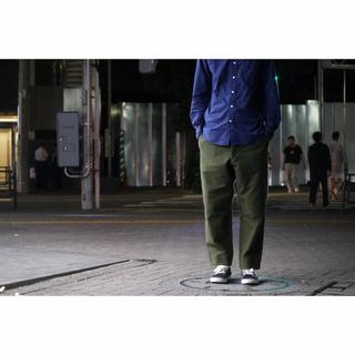 COMOLI - COMOLIコモリ　MOLESKIN BACK STRAP PANTS