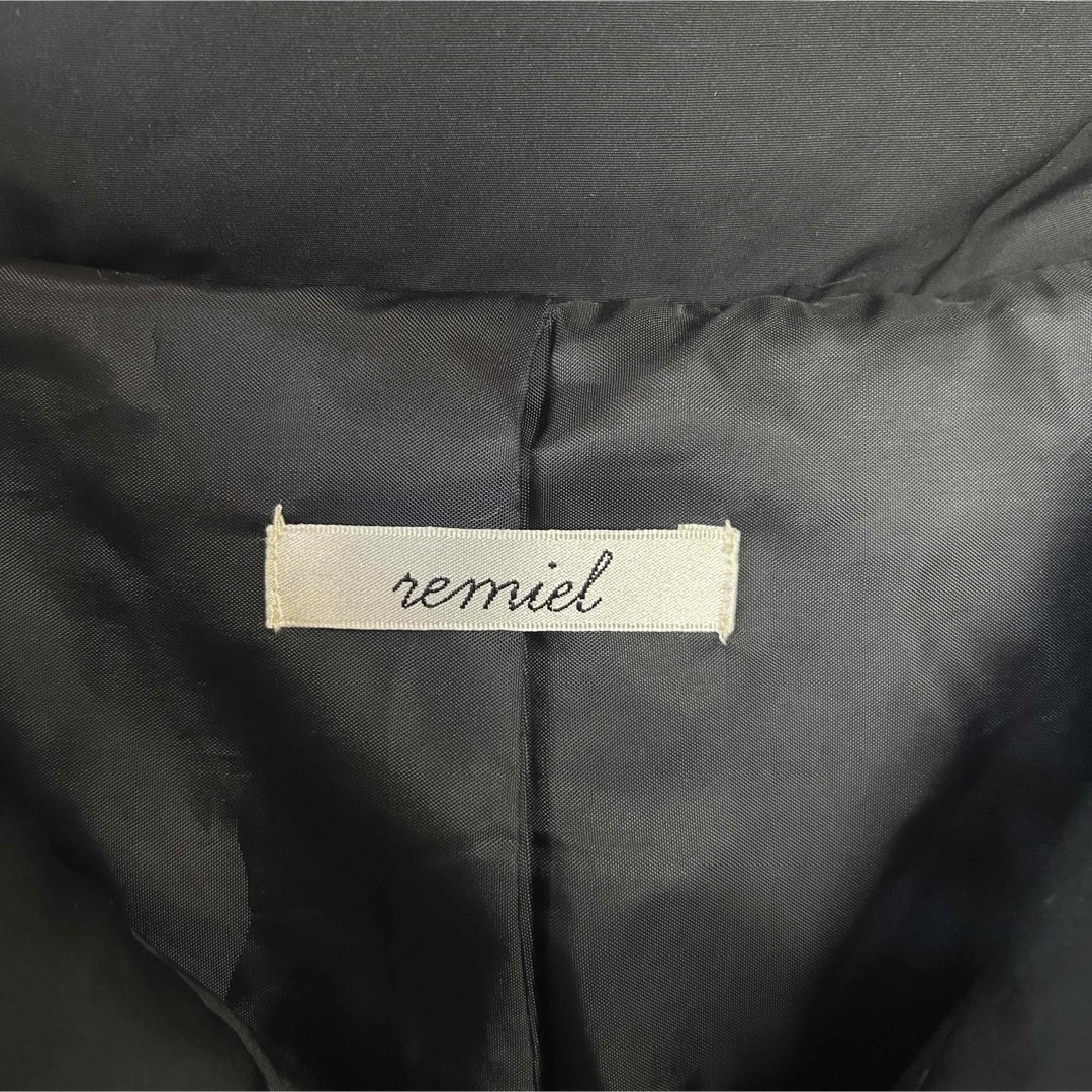 remiel ダウンジャケット　ブラック　ボリュームネック　アウター　カジュアル レディースのジャケット/アウター(ダウンジャケット)の商品写真