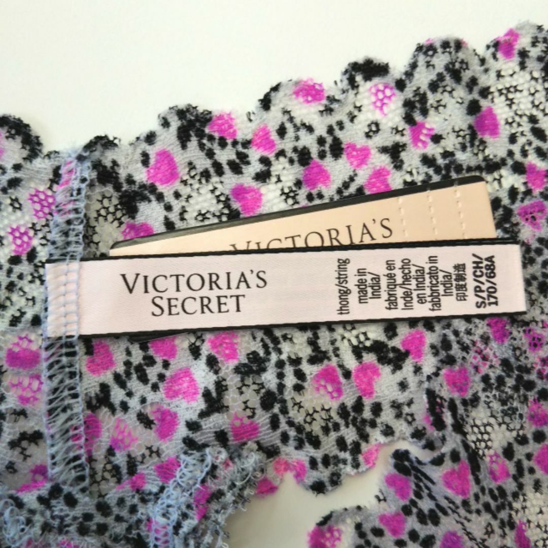 Victoria's Secret(ヴィクトリアズシークレット)のVICTORIA'S SECRET レーシーソング Tバック S ハート レース レディースの下着/アンダーウェア(ショーツ)の商品写真