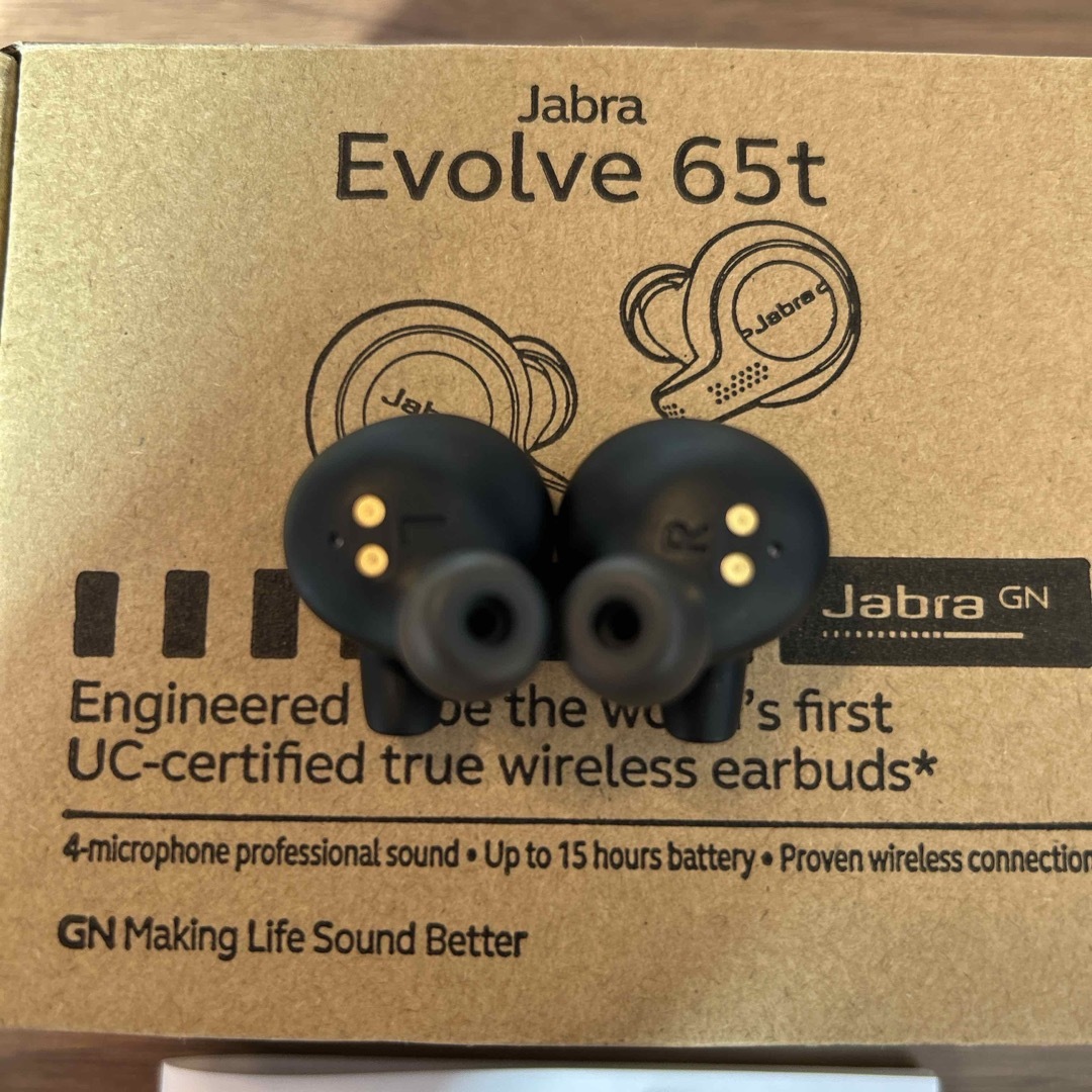 Jabra ワイヤレスイヤホン Evolve 65t スマホ/家電/カメラのオーディオ機器(ヘッドフォン/イヤフォン)の商品写真