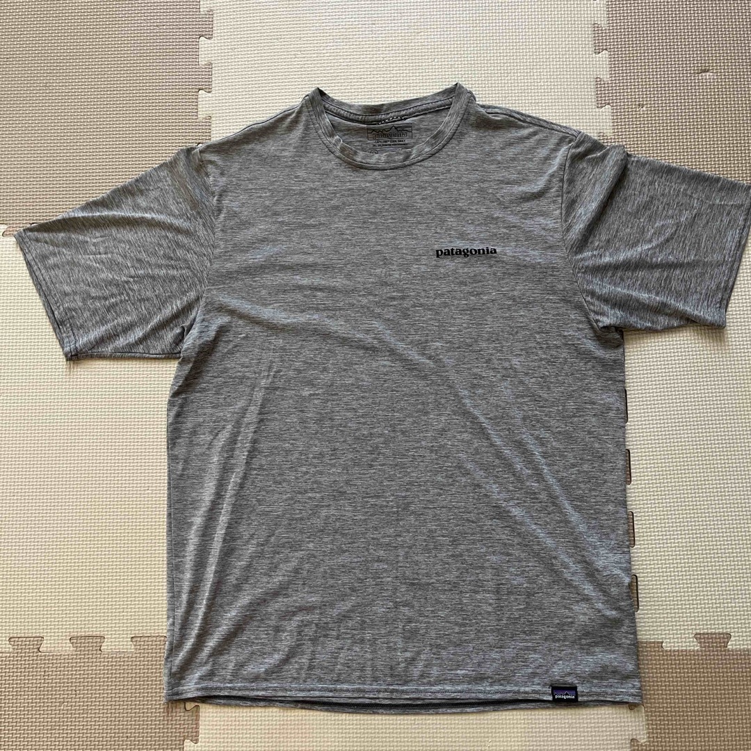 patagonia(パタゴニア)のパタゴニア　キャプリーン　サイズS メンズのトップス(Tシャツ/カットソー(半袖/袖なし))の商品写真