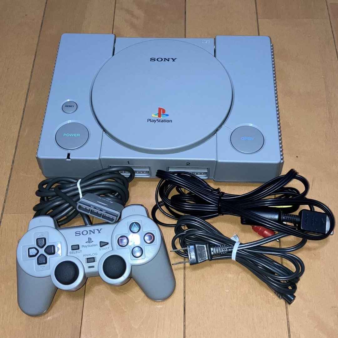 PlayStation(プレイステーション)のPS 最終型SCPH-9000 本体セット 良動品 エンタメ/ホビーのゲームソフト/ゲーム機本体(家庭用ゲーム機本体)の商品写真