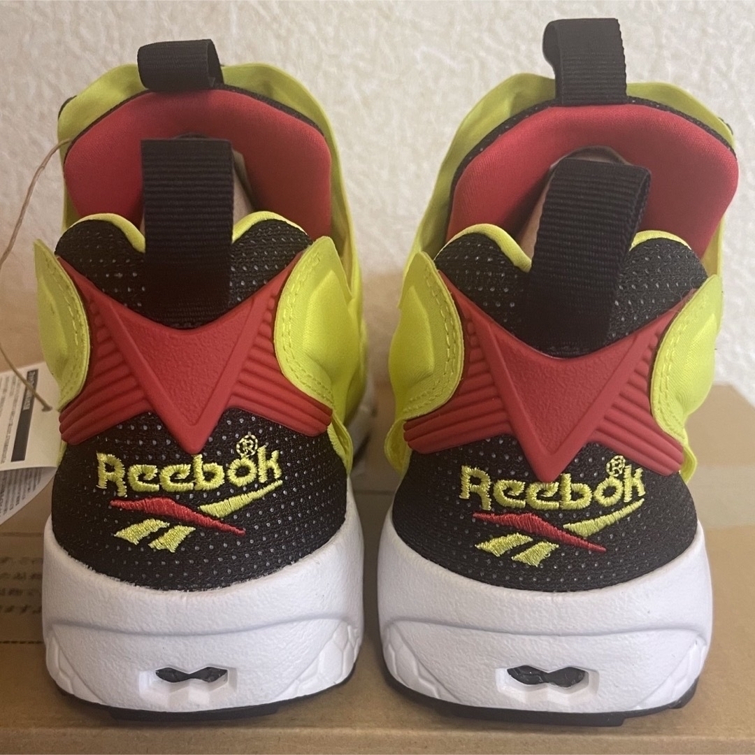 Reebok(リーボック)の【新品・未使用】リーボック インスタ ポンプ フューリー 【24.0cm】 レディースの靴/シューズ(スニーカー)の商品写真