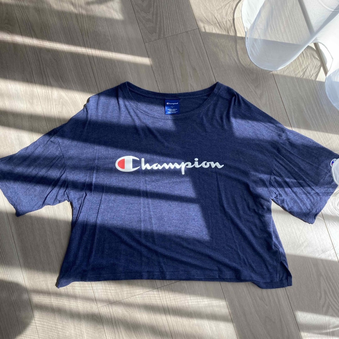 Champion(チャンピオン)のChampion　ショート丈Tシャツ(スポーツ） スポーツ/アウトドアのスポーツ/アウトドア その他(その他)の商品写真