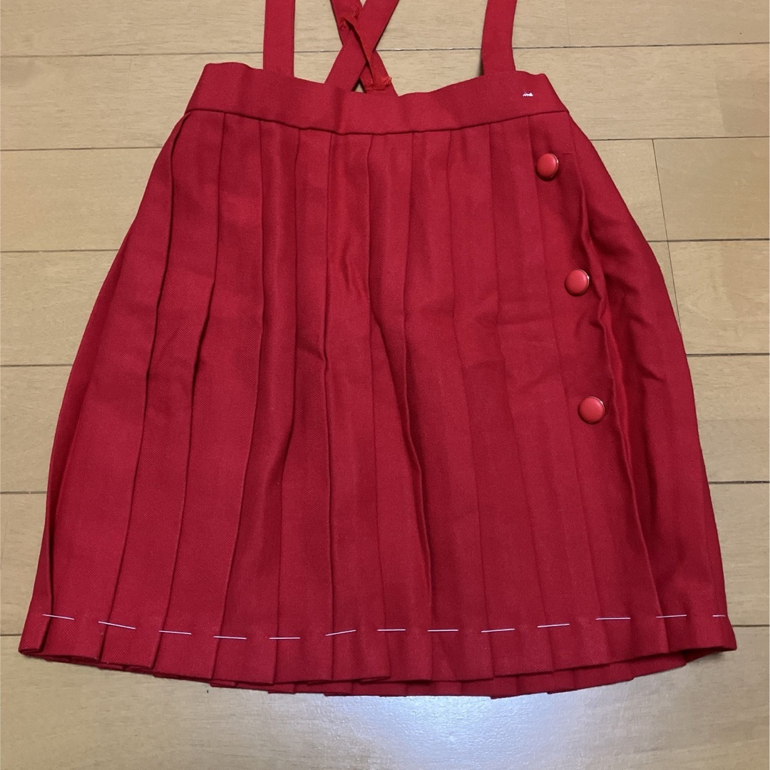 スカート　レッド　プリーツ　120A キッズ/ベビー/マタニティのキッズ服女の子用(90cm~)(スカート)の商品写真