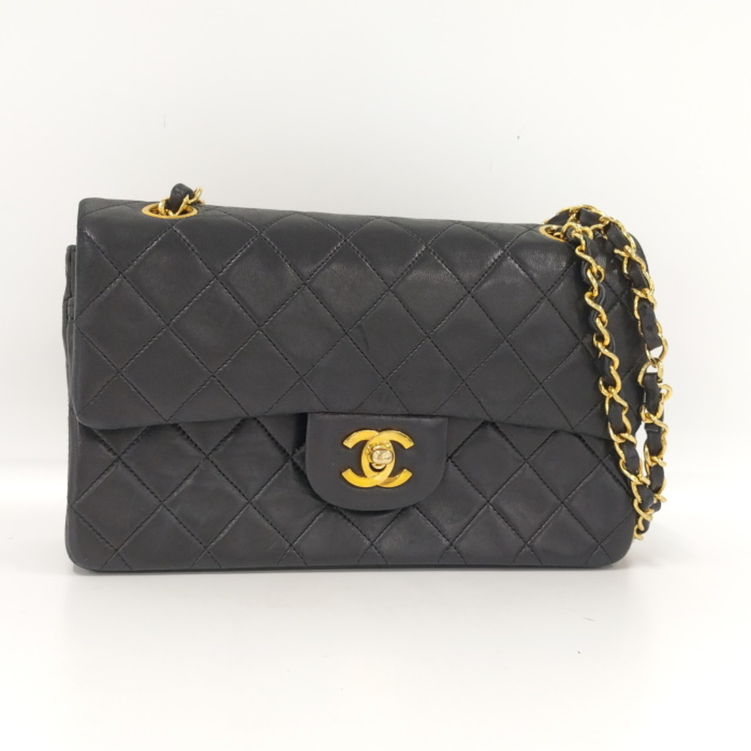 CHANEL(シャネル)のCHANEL マトラッセ23 ショルダーバッグ ダブルフラップ レザー ブラック レディースのバッグ(ショルダーバッグ)の商品写真