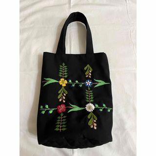 花の刺繍★手提げ★バッグ★ハンドメイド(バッグ)