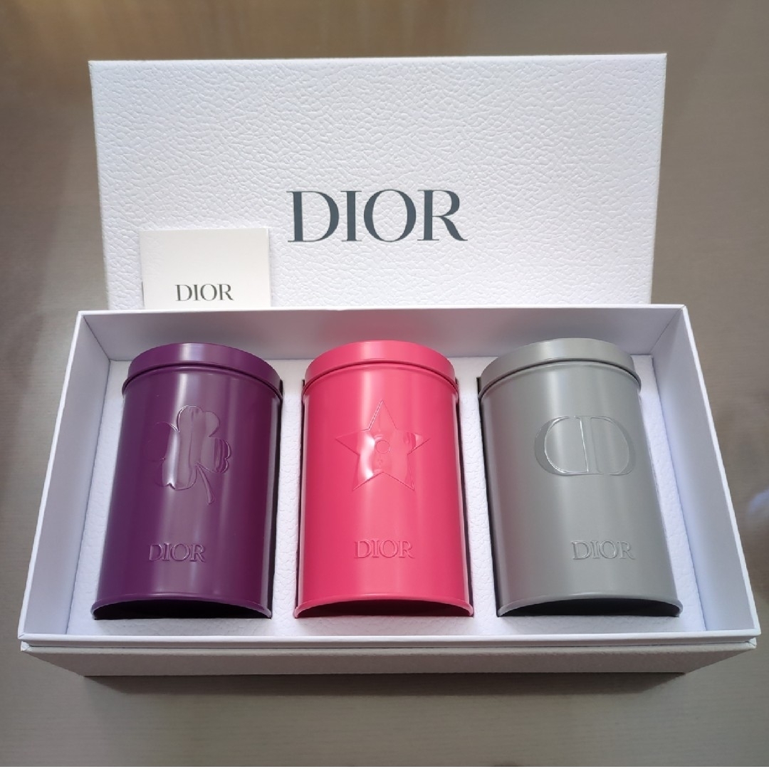 Dior(ディオール)のDIOR　ノベルティ　缶3点セット エンタメ/ホビーのコレクション(ノベルティグッズ)の商品写真