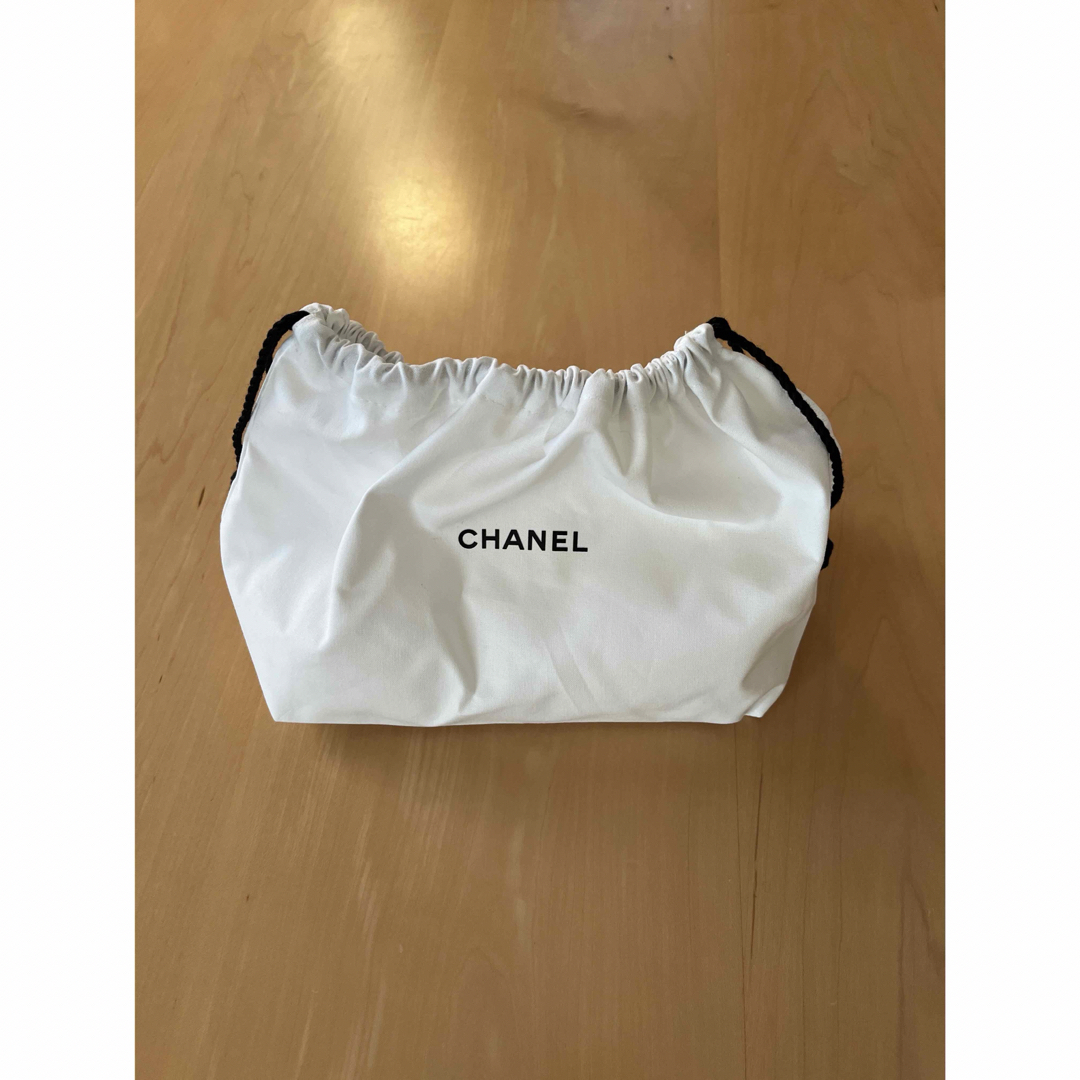 CHANEL(シャネル)のシャネル　巾着　コスメノベルティ ハンドメイドのファッション小物(ポーチ)の商品写真