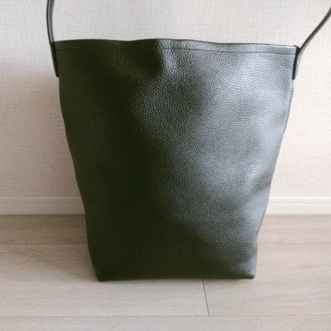 新品同様☆東京百花 本革ショルダーバッグ  Shinano シナノ 黒 レディースのバッグ(ショルダーバッグ)の商品写真