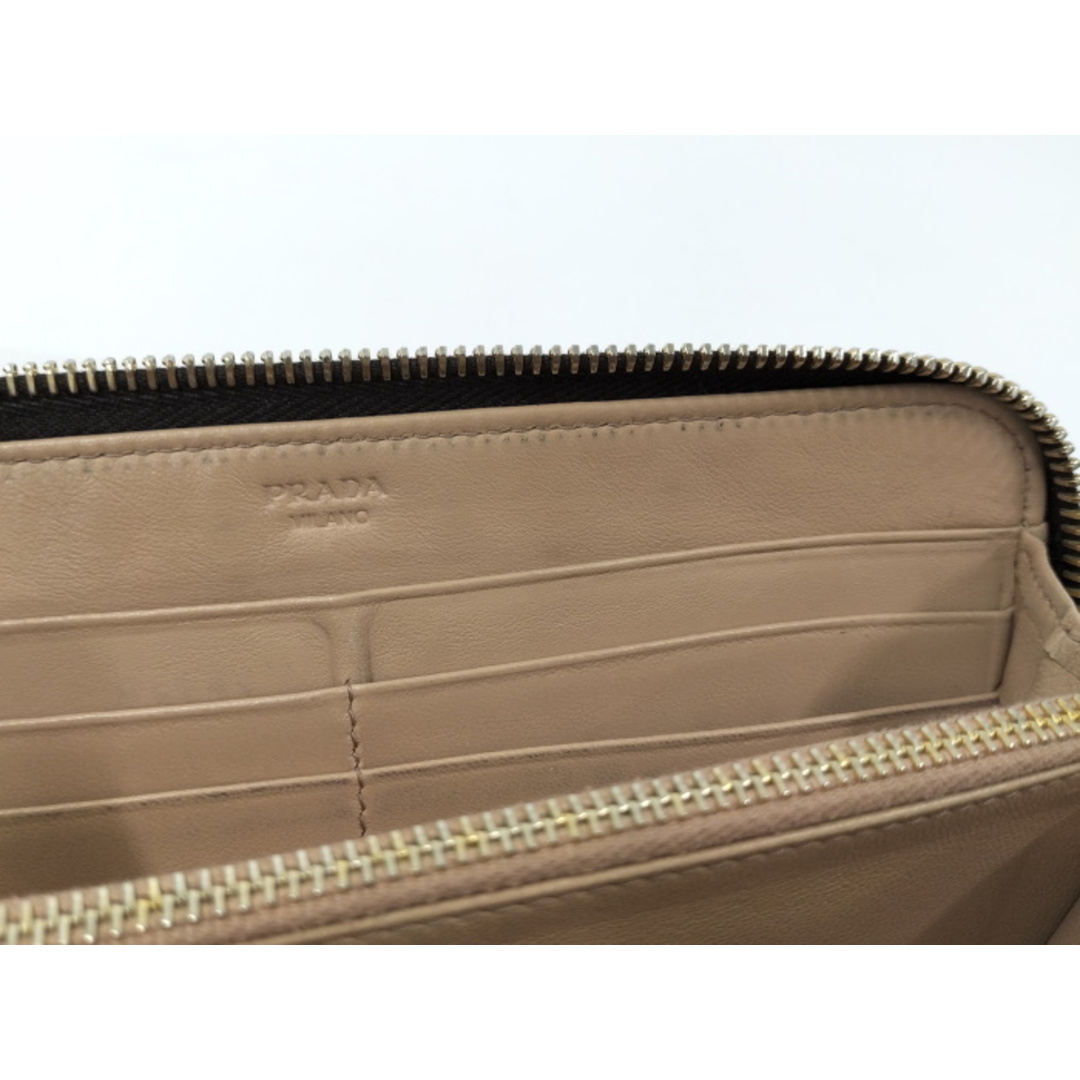 PRADA(プラダ)のPRADA ラウンドファスナー長財布 レザー グレー レディースのファッション小物(財布)の商品写真
