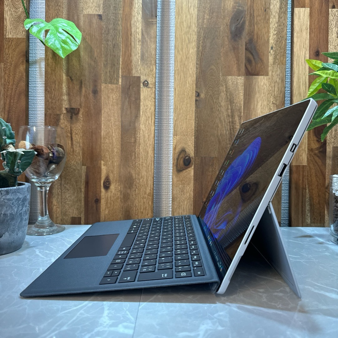 Microsoft(マイクロソフト)の【美品】Surface Pro 6☘️メ8G☘️SSD128G☘️ i5第8世代 スマホ/家電/カメラのPC/タブレット(ノートPC)の商品写真