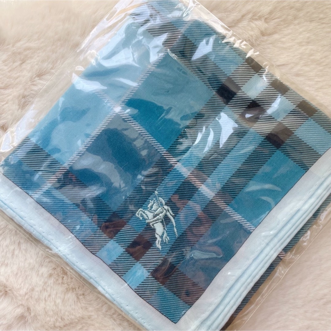 BURBERRY(バーバリー)の新品バーバリーBURBERRYハンカチ青ブルー紺ネイビー水色ホワイト白チェック メンズのファッション小物(ハンカチ/ポケットチーフ)の商品写真