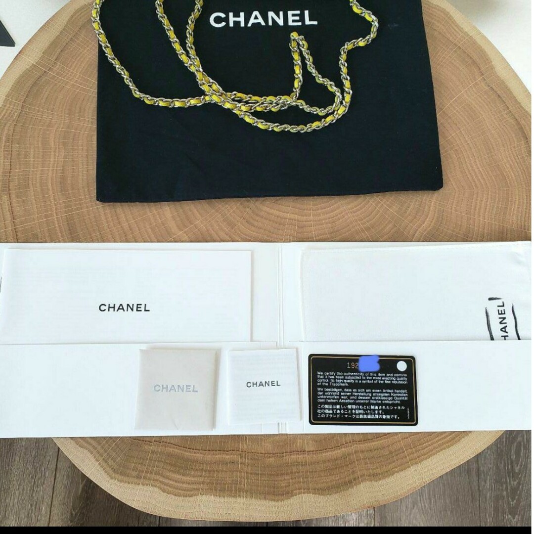 CHANEL(シャネル)のCHANEL キャビアスキン チェーンウォレット イエロー シャネル 財布 レディースのバッグ(ショルダーバッグ)の商品写真