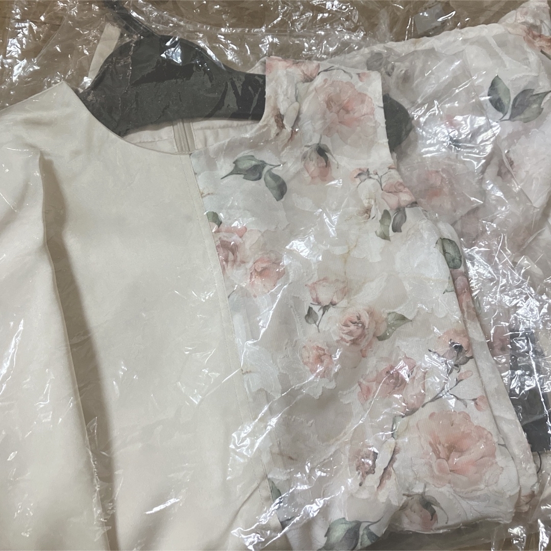 Riu　ワンピース　Flower&marble dress　riu レディースのワンピース(ひざ丈ワンピース)の商品写真