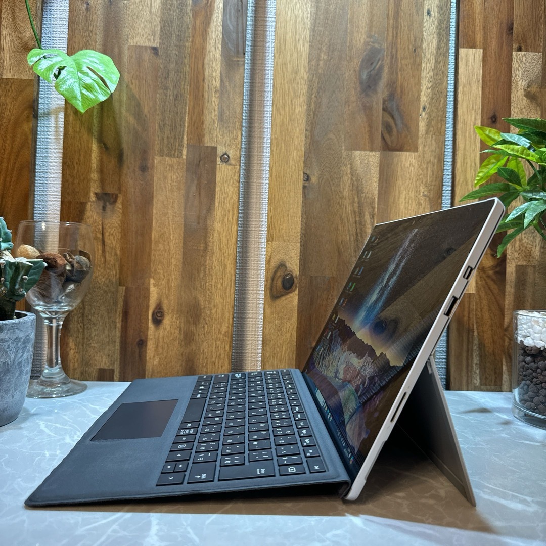 Microsoft(マイクロソフト)のSurface Pro 6 ☘️i5第8世代 /メモ8GB/SSD128GB スマホ/家電/カメラのPC/タブレット(ノートPC)の商品写真