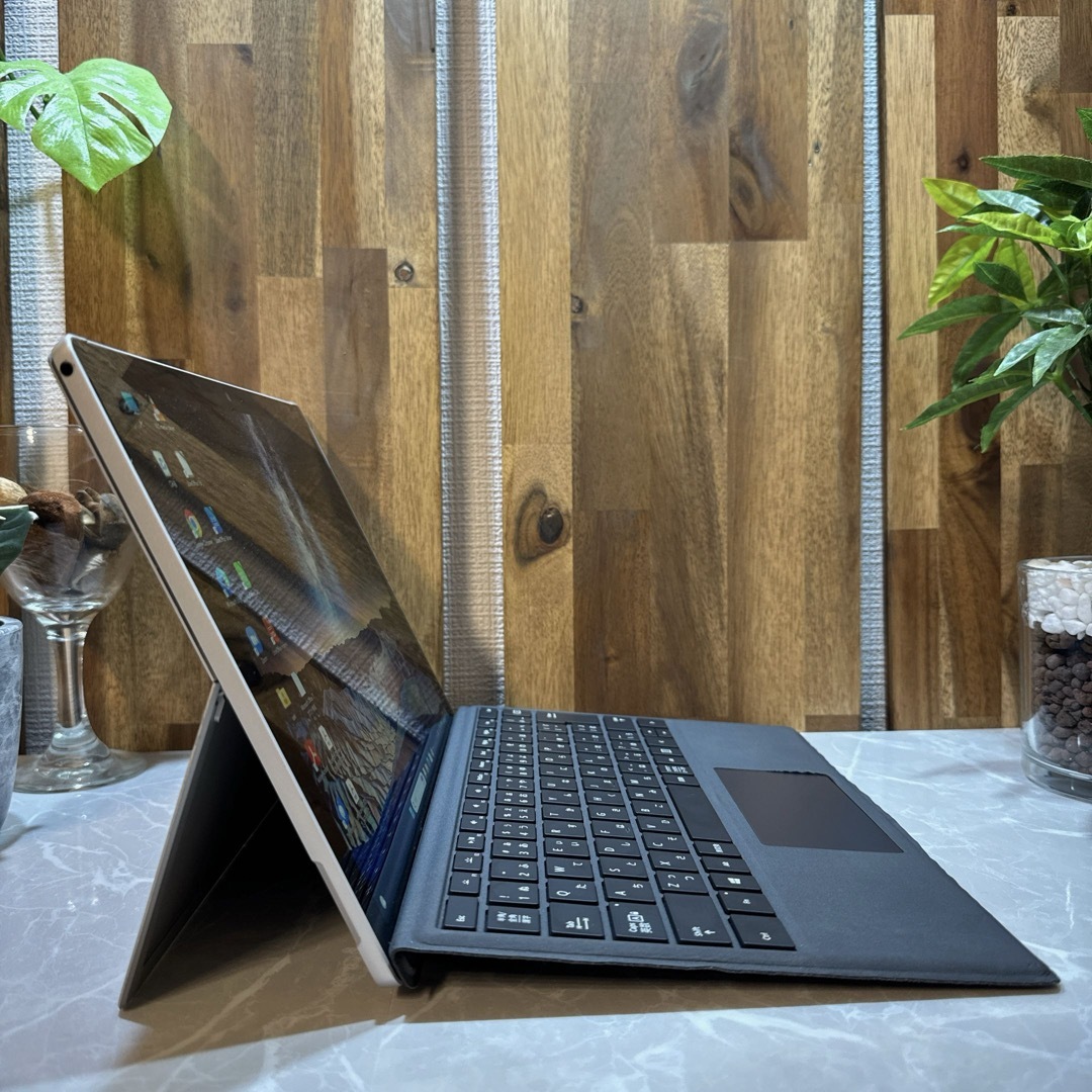 Microsoft(マイクロソフト)のSurface Pro 6 ☘️i5第8世代 /メモ8GB/SSD128GB スマホ/家電/カメラのPC/タブレット(ノートPC)の商品写真