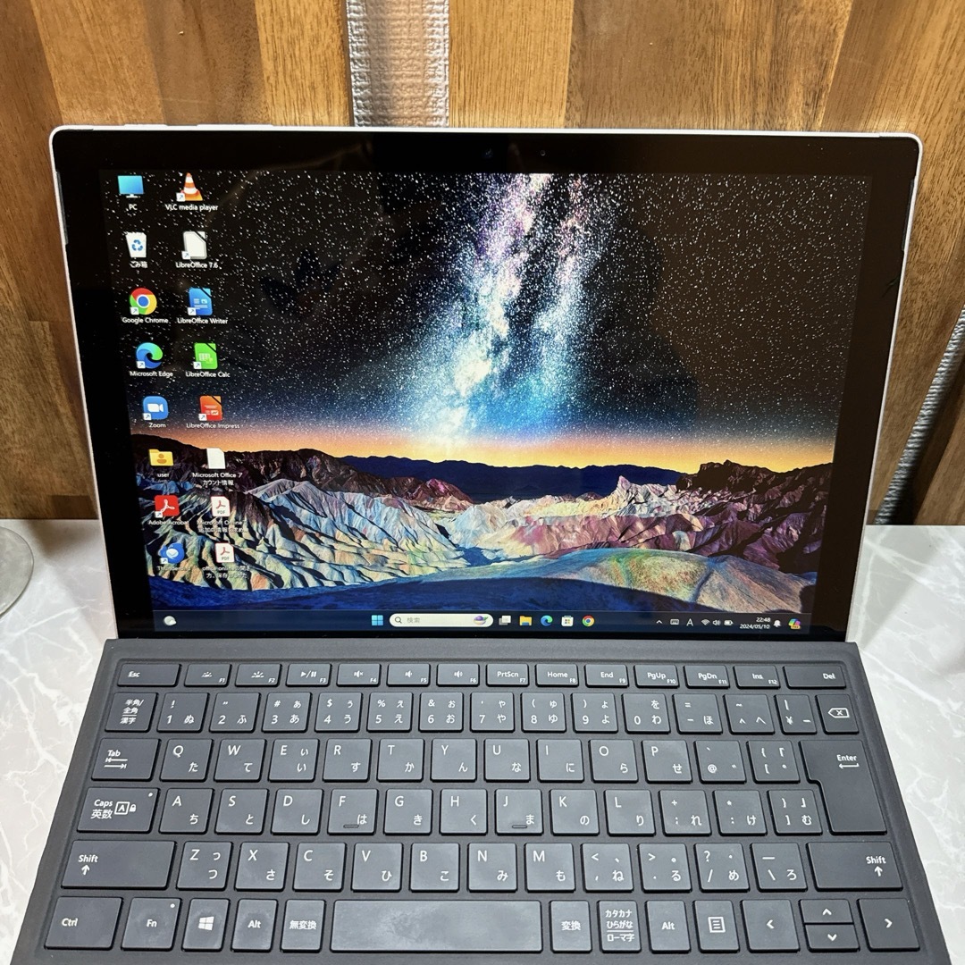 Microsoft(マイクロソフト)のSurface Pro 6 ☘️i5第8世代 /メモ8GB/SSD128GB スマホ/家電/カメラのPC/タブレット(ノートPC)の商品写真