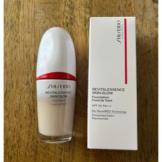 シセイドウ(SHISEIDO (資生堂))の美品★資生堂　エッセンススキングロウファンデーション 220 Linen(ファンデーション)