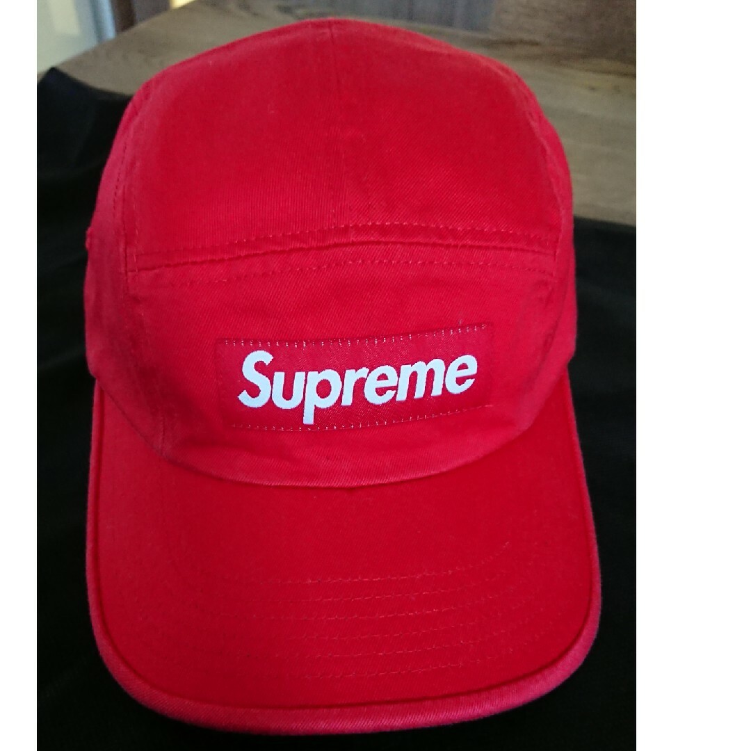 Supreme(シュプリーム)のシュプリーム キャップ レッド メンズの帽子(キャップ)の商品写真