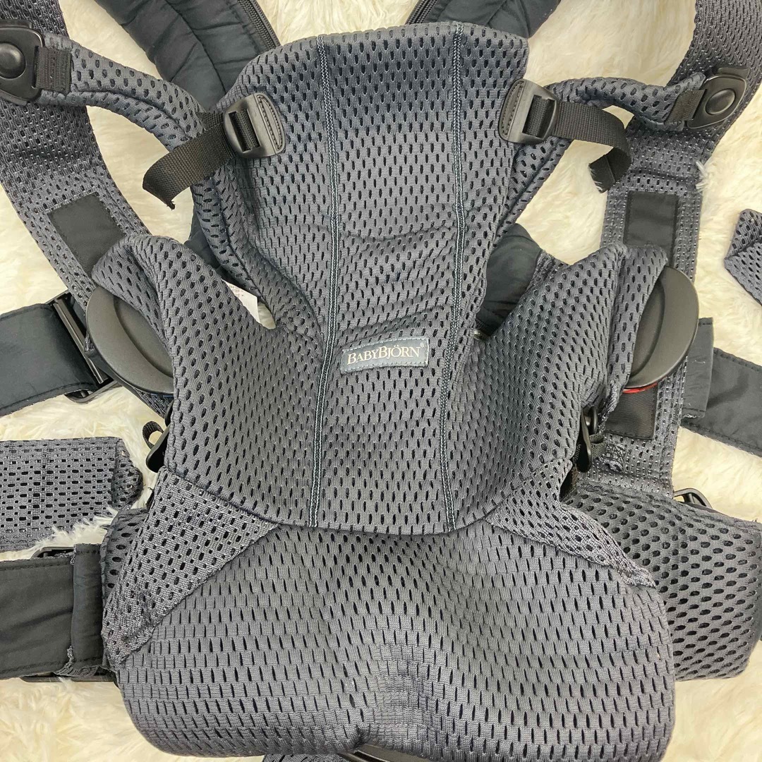 BABYBJORN(ベビービョルン)の⭐︎美品⭐︎【ベビービョルン】ベビーキャリアMOVEエアリーメッシュ キッズ/ベビー/マタニティの外出/移動用品(抱っこひも/おんぶひも)の商品写真