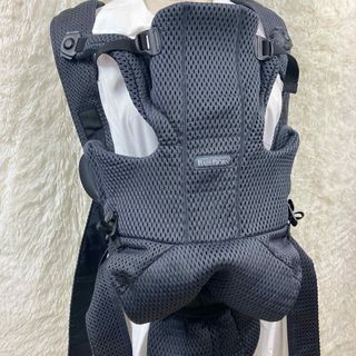 ベビービョルン(BABYBJORN)の⭐︎美品⭐︎【ベビービョルン】ベビーキャリアMOVEエアリーメッシュ(抱っこひも/おんぶひも)