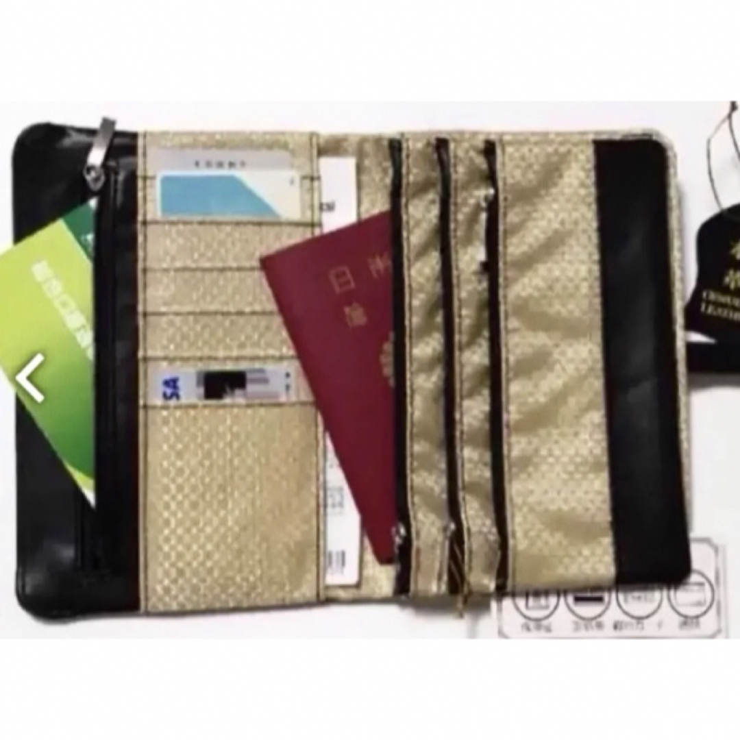 本革　多機能ケース　黒　フライングパグ　マルチケース　パスポートケース　新品 レディースのファッション小物(財布)の商品写真