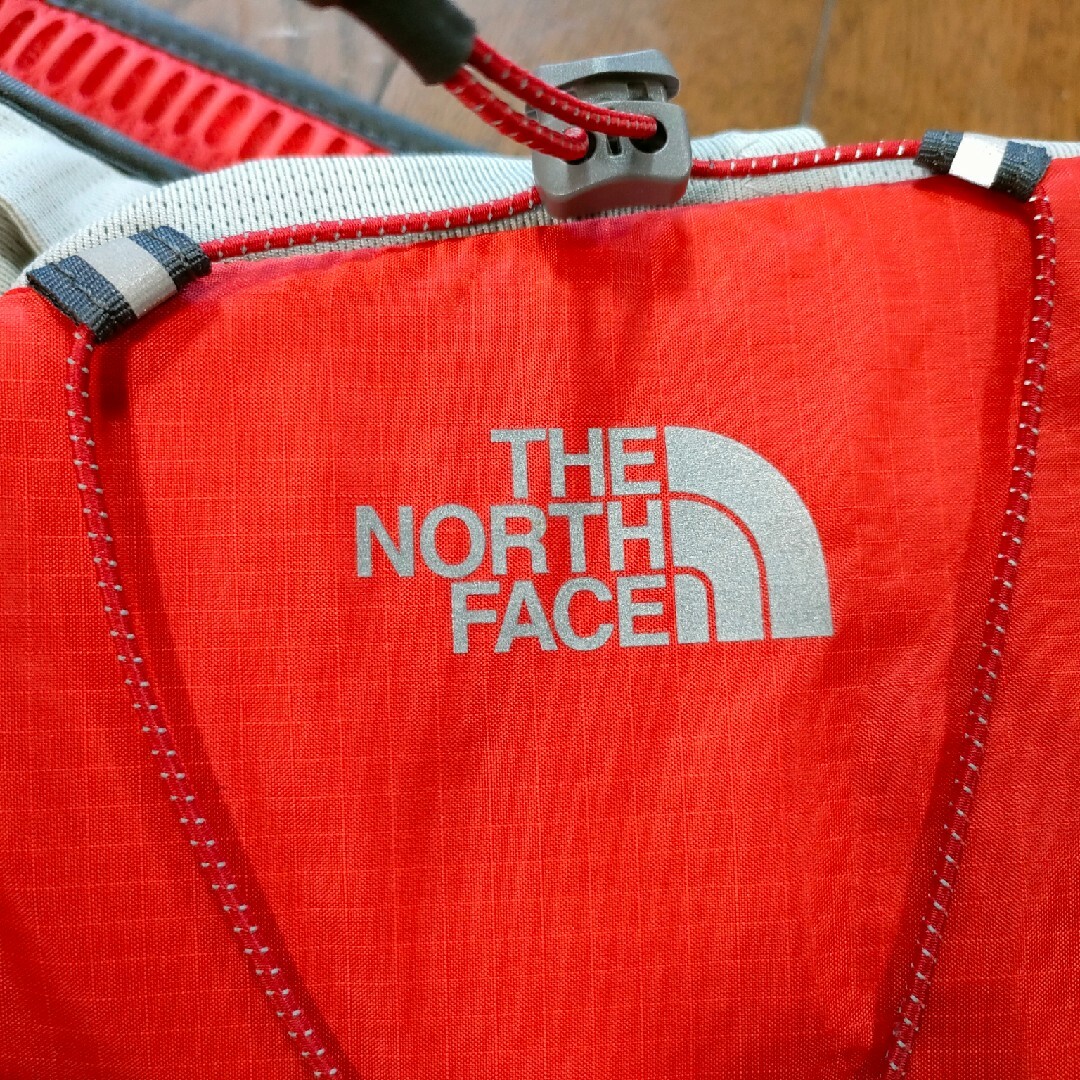 THE NORTH FACE(ザノースフェイス)のTHE NORTH FACE ザ・ノースフェイス ランニングポーチ スポーツ/アウトドアのランニング(その他)の商品写真