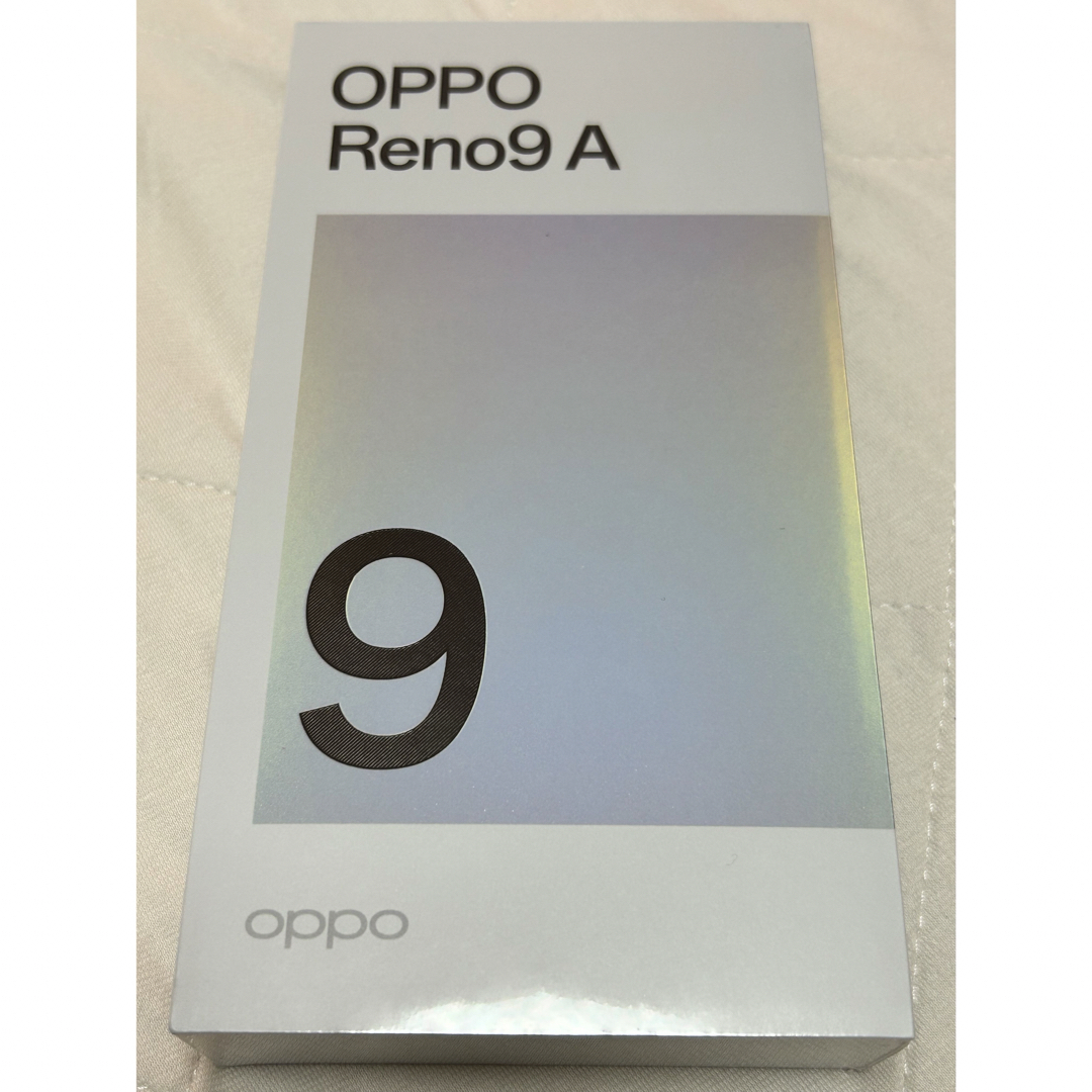 【新品未開封】OPPO Reno9 A ムーンホワイト 128 GB スマホ/家電/カメラのスマートフォン/携帯電話(スマートフォン本体)の商品写真