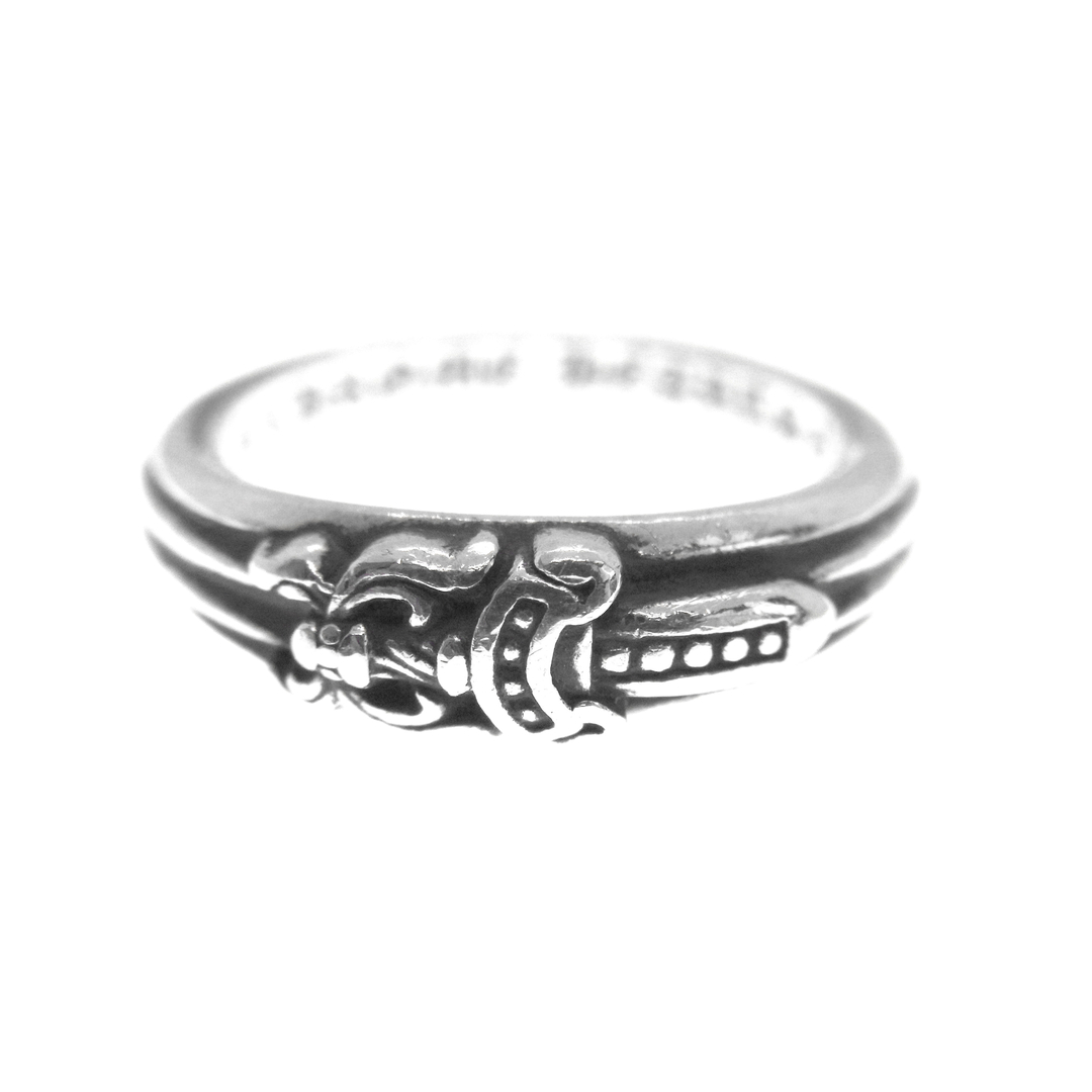 Chrome Hearts(クロムハーツ)のクロムハーツ CHROME HEARTS ■ 【 BABY CLASSIC DAGGER RING 】 ベイビークラシック ダガー リング　33318 メンズのアクセサリー(リング(指輪))の商品写真