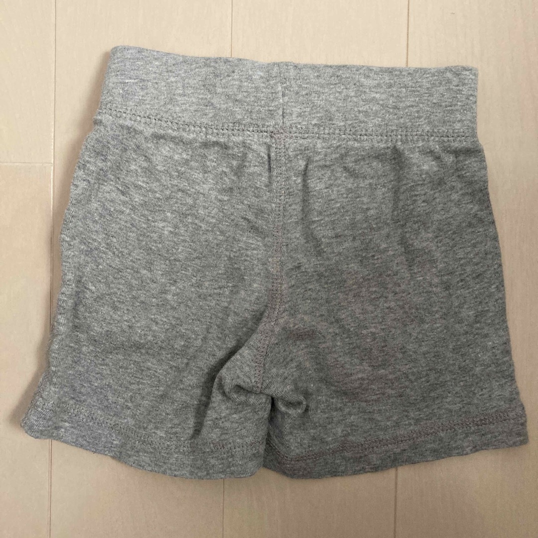 babyGAP(ベビーギャップ)のベビーギャップ　短パン　２枚セット キッズ/ベビー/マタニティのベビー服(~85cm)(パンツ)の商品写真