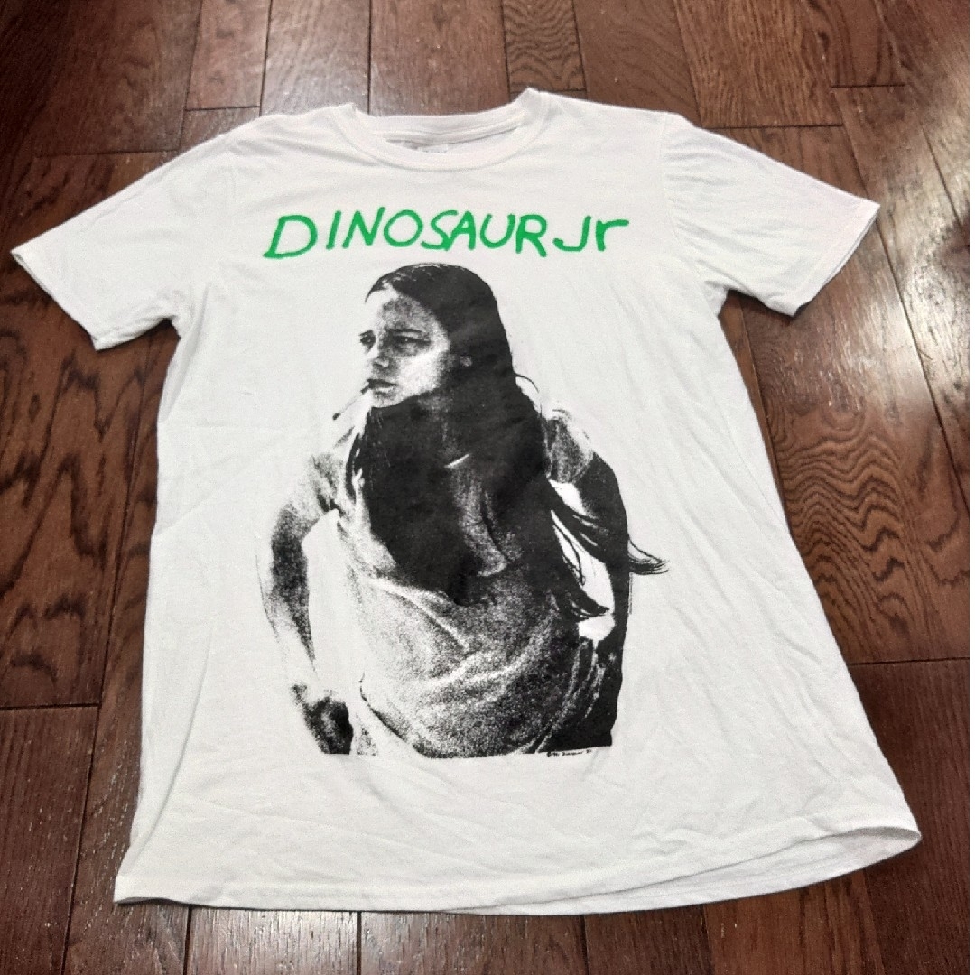 dinosaur.jr NIRVANA Tシャツ　M オフィシャル　1991 エンタメ/ホビーのタレントグッズ(ミュージシャン)の商品写真