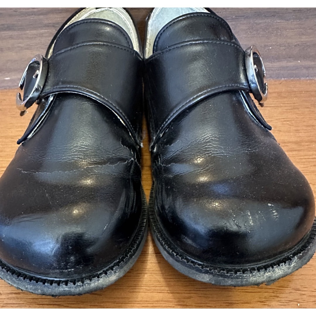 キッズ フォーマルシューズ 18センチブラック 男の子 靴 キッズ/ベビー/マタニティのキッズ靴/シューズ(15cm~)(フォーマルシューズ)の商品写真