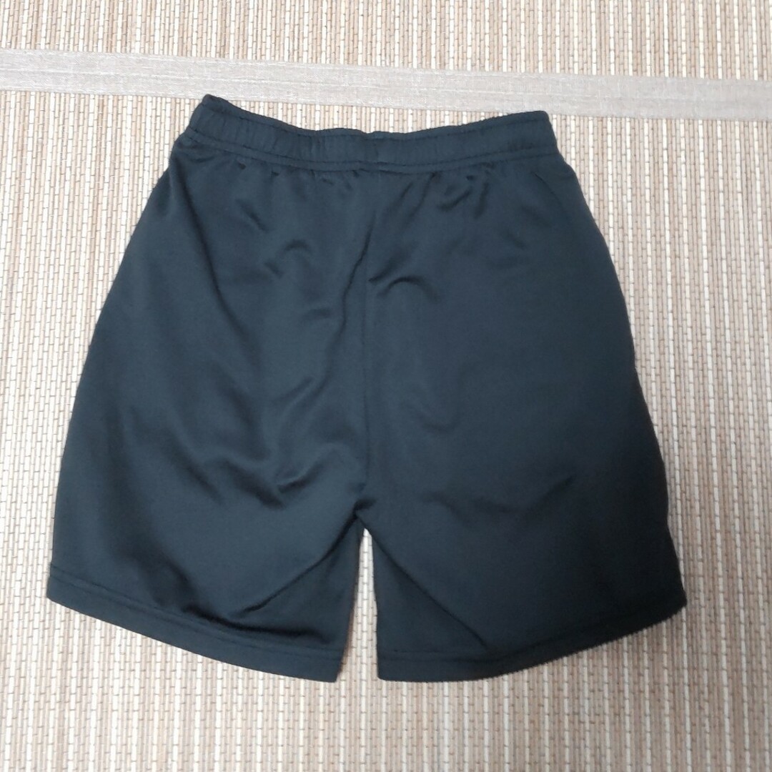 UMBRO(アンブロ)のアンブロ　半ズボン キッズ/ベビー/マタニティのキッズ服男の子用(90cm~)(パンツ/スパッツ)の商品写真