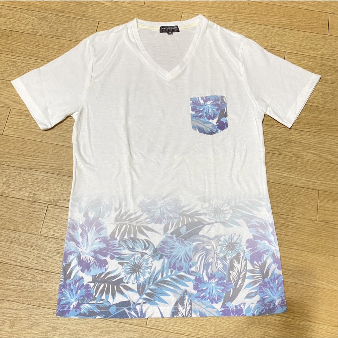 EVOLUTION(エボリューション)のEVOLUTION メンズTシャツ VネックTシャツ 花柄 グラデーション メンズのトップス(Tシャツ/カットソー(半袖/袖なし))の商品写真