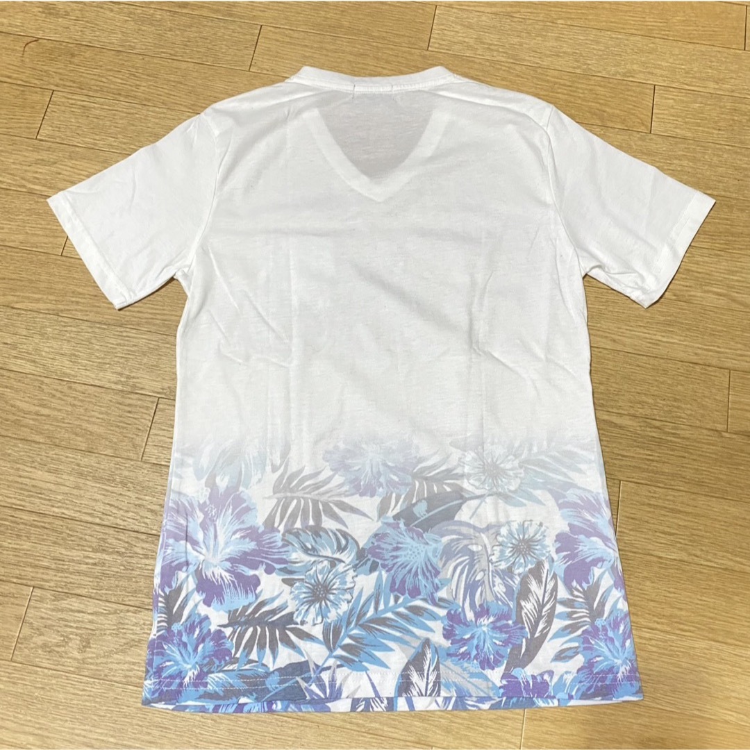 EVOLUTION(エボリューション)のEVOLUTION メンズTシャツ VネックTシャツ 花柄 グラデーション メンズのトップス(Tシャツ/カットソー(半袖/袖なし))の商品写真