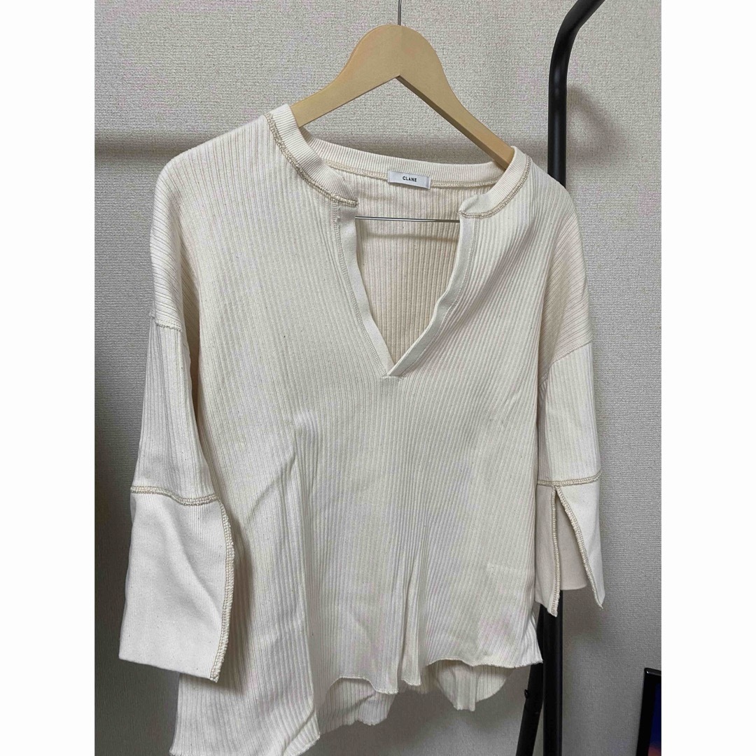 CLANE(クラネ)の【美品】CLANE COLOR STITCH HEAVY RIB TOPS レディースのトップス(カットソー(半袖/袖なし))の商品写真