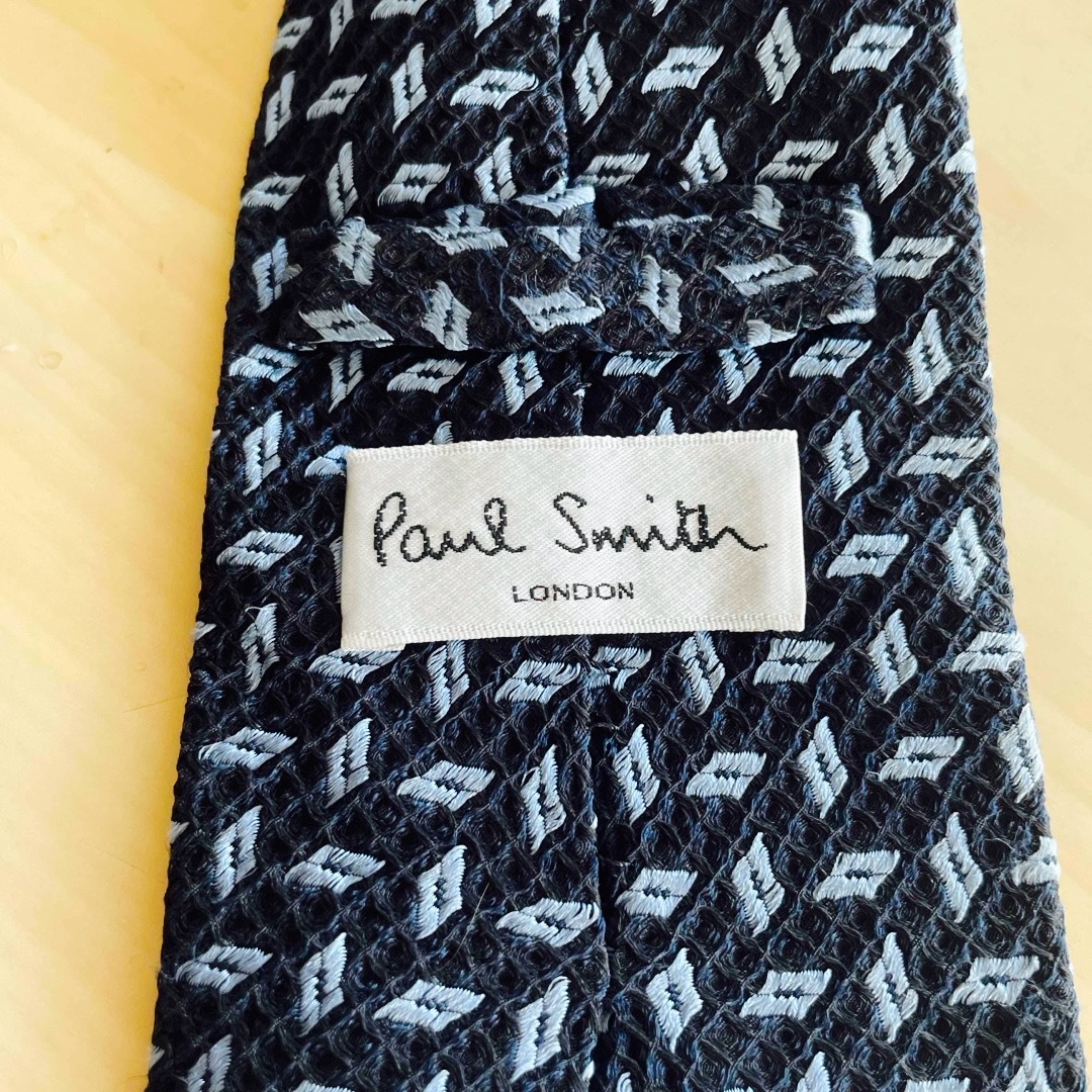 Paul Smith(ポールスミス)の【中古美品✨】ポールスミス　シルクネクタイ メンズのファッション小物(ネクタイ)の商品写真