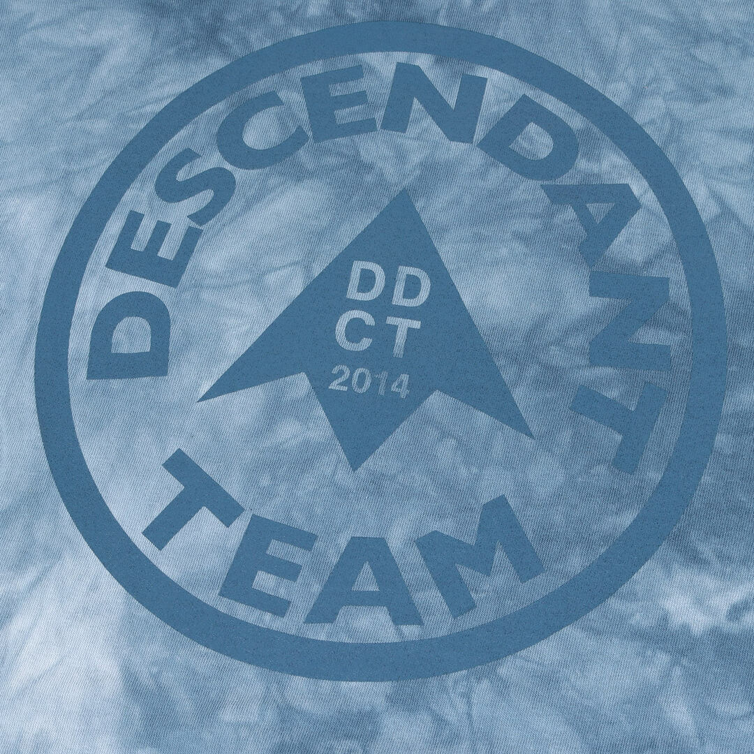 DESCENDANT(ディセンダント)の美品 DESCENDANT ディセンダント Tシャツ サイズ:3 18SS タイダイ染め グラフィック クルーネック 半袖Tシャツ TIE DYE SS TEE ブルー系 トップス カットソー【メンズ】【中古】 メンズのトップス(Tシャツ/カットソー(半袖/袖なし))の商品写真